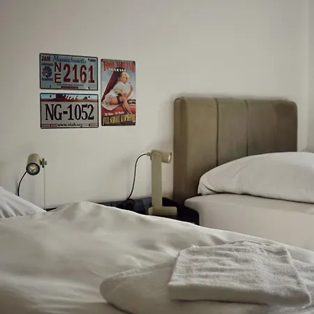 Autohof By Andrew - Apartment