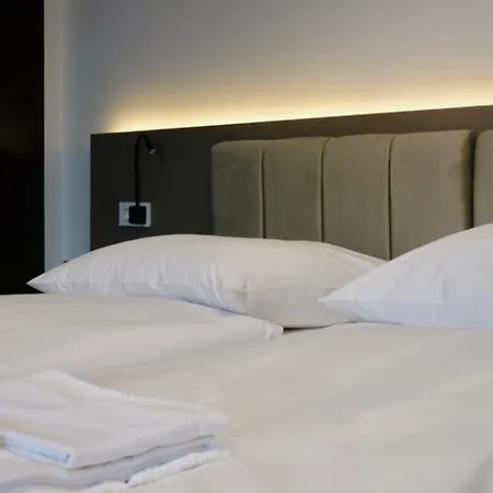 Apartment Autohof By Andrew - Falkensee